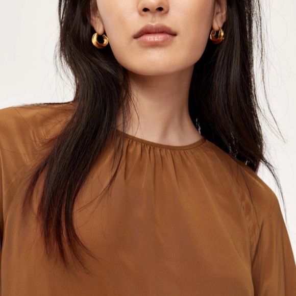 Aritzia Babaton Joel 100% Silk Blouse in Camel Brown Size Medium - Picture 4 of 11